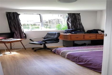 Photo of property in 7 Hueglow Rise, West Harbour, Auckland, 0618