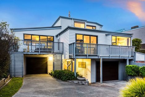 Photo of property in 45 Mana View Road, Paremata, Porirua, 5026