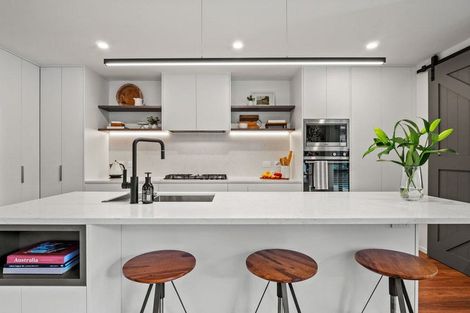 Photo of property in 37 Barn Road, Jacks Point, 9371