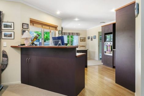 Photo of property in 37 Oaklands Drive, Cambridge, 3434