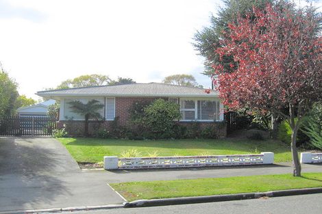 Photo of property in 6 Powell Crescent, Ilam, Christchurch, 8041