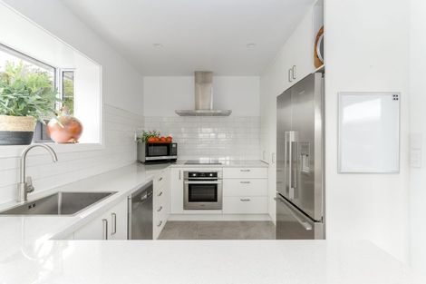 Photo of property in 107 Lowry Avenue, Redwood, Christchurch, 8051