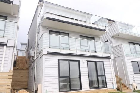 Photo of property in 40 Ascension Crescent, Orewa, 0931