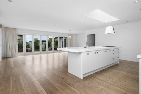 Photo of property in 7 Strowan Avenue, Fairfield, Hamilton, 3214