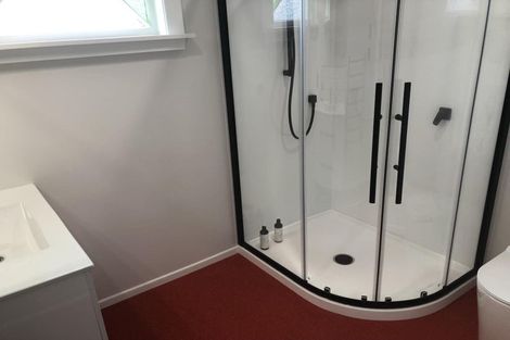 Photo of property in 13 Cave Road, Houghton Bay, Wellington, 6023