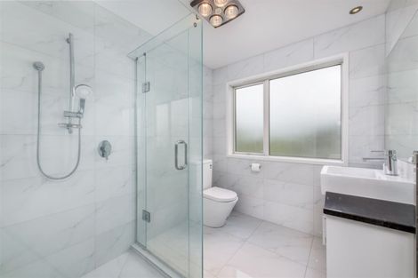 Photo of property in 10a Merchant Avenue, Te Atatu South, Auckland, 0610