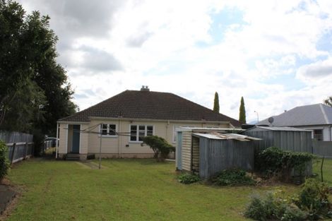 Photo of property in 12 Ranfurly Street, Dannevirke, 4930