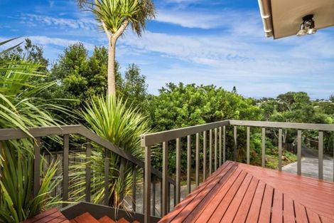 Photo of property in 2/21 Waiau Street, Torbay, Auckland, 0630