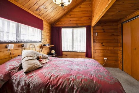 Photo of property in 5 Dieffenbach Street, Opunake, 4616