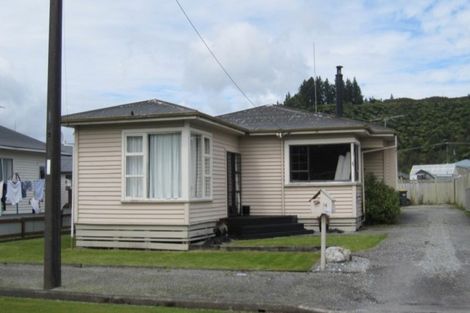 Photo of property in 14 Eva Street, Greymouth, 7805