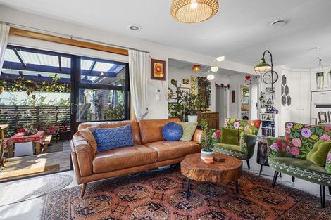 Photo of property in 10 Brabourne Street, Hillsborough, Christchurch, 8022