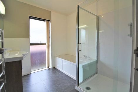 Photo of property in 10 The Lea, Pahurehure, Papakura, 2113