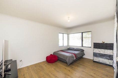 Photo of property in 31 Ruapehu Drive, Fitzherbert, Palmerston North, 4410