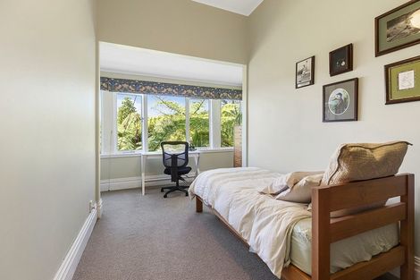 Photo of property in 37 Garden Road, Northland, Wellington, 6012