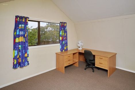 Photo of property in 20 Osborne Road, Amberley, 7410