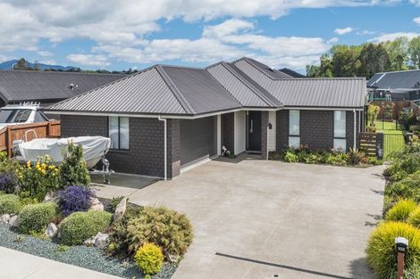 Photo of property in 100 Iwa Street, Mapua, 7005