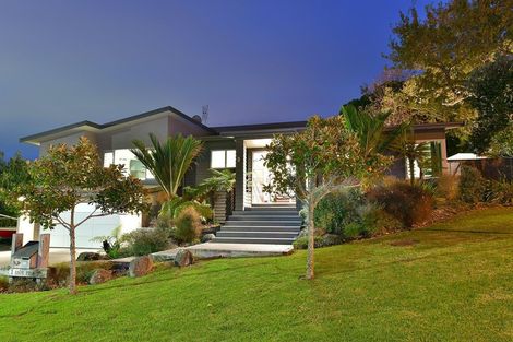 Photo of property in 2 Andre Rise, Stanmore Bay, Whangaparaoa, 0932