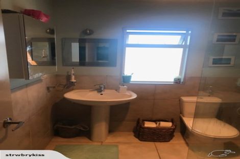 Photo of property in 130a Ireland Road, Mount Wellington, Auckland, 1060