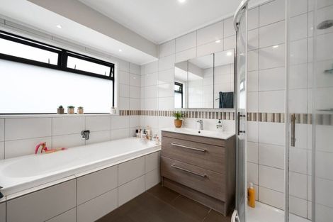 Photo of property in 7 Drysdale Place, Somerville, Auckland, 2014