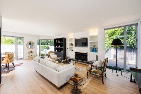 Photo of property in 23 Montgomery Terrace, Hokowhitu, Palmerston North, 4410