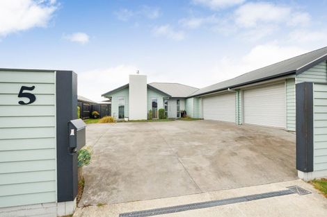 Photo of property in 5 Morocco Terrace, Kelvin Grove, Palmerston North, 4414
