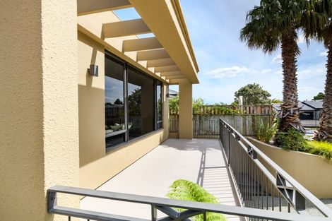 Photo of property in 4 The Strand, Fitzherbert, Palmerston North, 4410