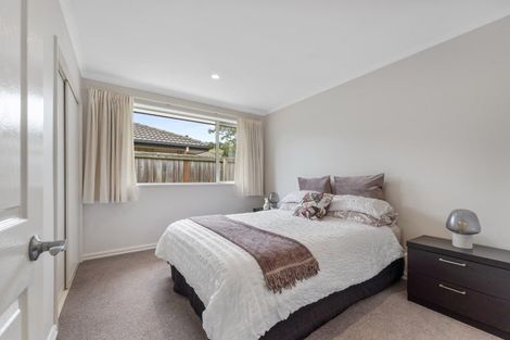 Photo of property in 11 Hoihere Place, Parklands, Christchurch, 8083