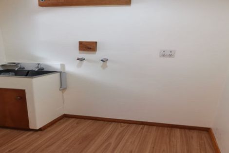 Photo of property in 5 Walnut Way, Maungaraki, Lower Hutt, 5010