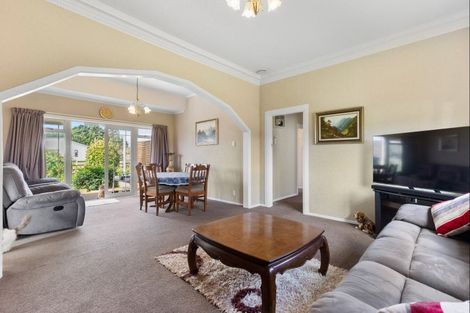 Photo of property in 128 Lindsay Road, Levin, 5510