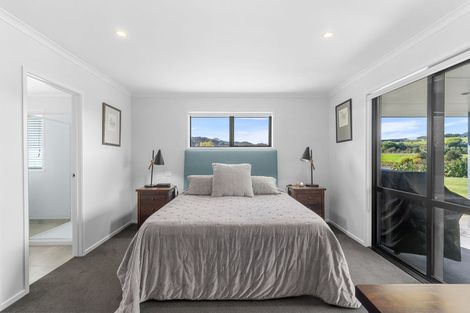 Photo of property in 32 Robert Hastie Drive, Mangawhai, 0573