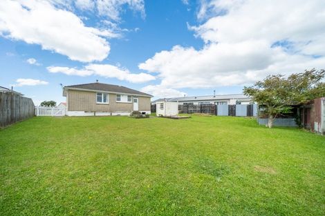 Photo of property in 17 Caduceus Place, Ascot Park, Porirua, 5024