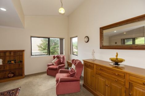 Photo of property in 10 Sams Way, Raumati South, Paraparaumu, 5032