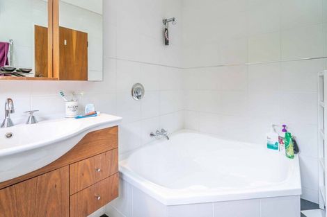 Photo of property in 18 Rata Road, Otatara, Invercargill, 9879