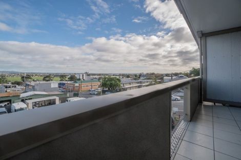 Photo of property in 2l/21 Saint Jude Street, Avondale, Auckland, 1026