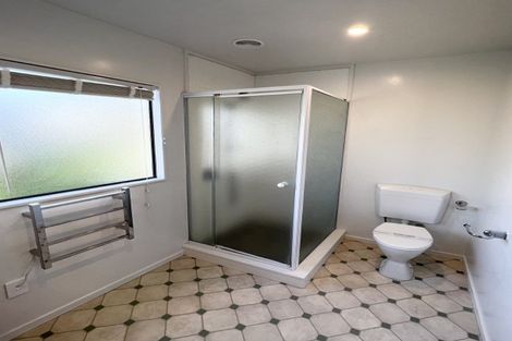 Photo of property in 10 Parkside Road, West Harbour, Auckland, 0618