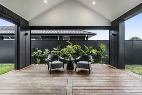 Photo of property in 28 Honeyfield Drive, Whalers Gate, New Plymouth, 4310
