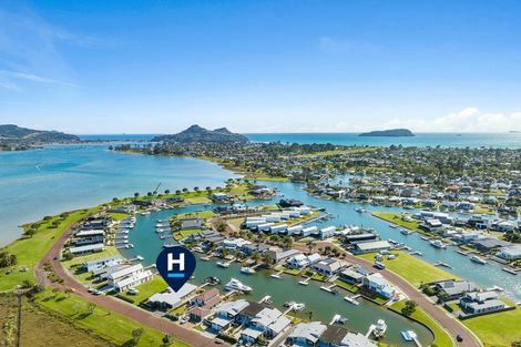 Photo of property in 156 Waterways Parade, Pauanui, Hikuai, 3579