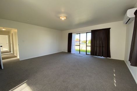 Photo of property in 1/16 Templeton Place, Clendon Park, Auckland, 2103