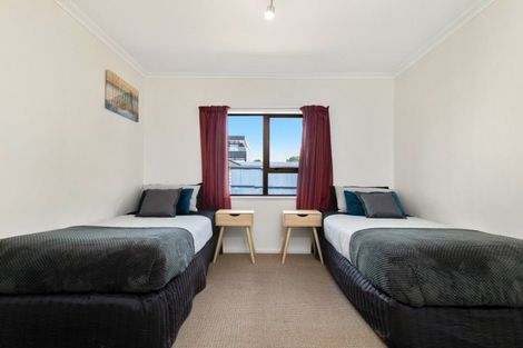 Photo of property in 6 Pitau Road, Mount Maunganui, 3116