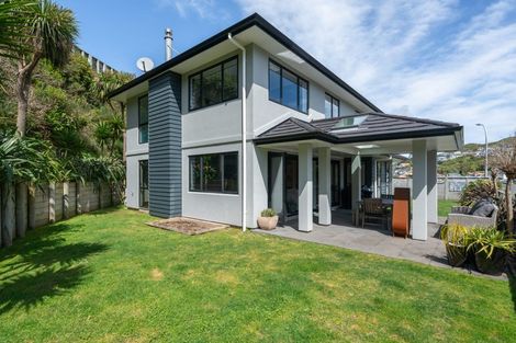 Photo of property in 6 Romaine Road, Churton Park, Wellington, 6037