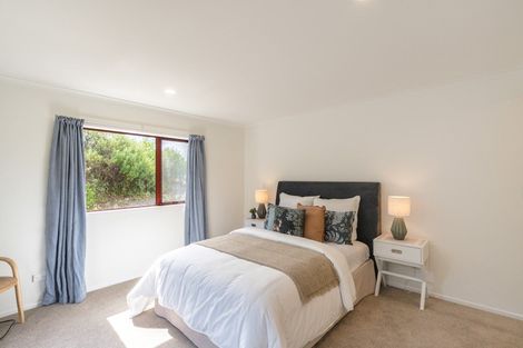 Photo of property in 72 Rutherford Drive, Waikanae Beach, Waikanae, 5036