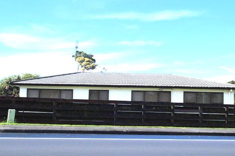 Photo of property in 66 Botany Road, Botany Downs, Auckland, 2010