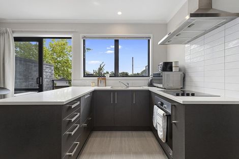 Photo of property in 8/16 Jones Crescent, Melville, Hamilton, 3206