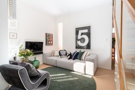 Photo of property in 99 Pirie Street, Mount Victoria, Wellington, 6011