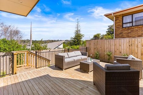 Photo of property in 32d Gulf View Road, Murrays Bay, Auckland, 0630