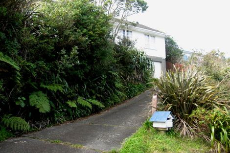 Photo of property in 19 Versailles Street, Karori, Wellington, 6012