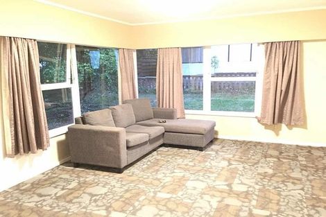 Photo of property in 2/99 Archers Road, Hillcrest, Auckland, 0629