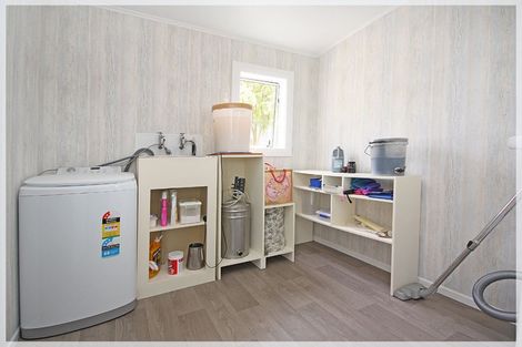 Photo of property in 51 Edinburgh Terrace, Foxton Beach, Foxton, 4815