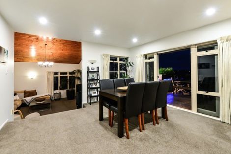 Photo of property in 28 Greenfield Drive, Western Heights, Hamilton, 3200