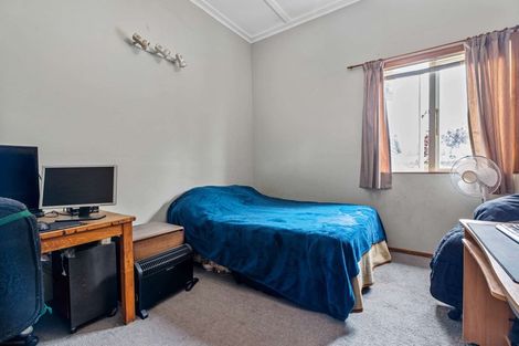 Photo of property in 5 Collingwood Road, Waiuku, 2123